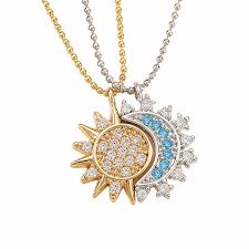 Collares sol y luna eclipse en pareja