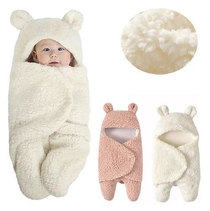 BabyBear:🐻 ¡Dulces sueños con este abrigo de amor para tu bebé!