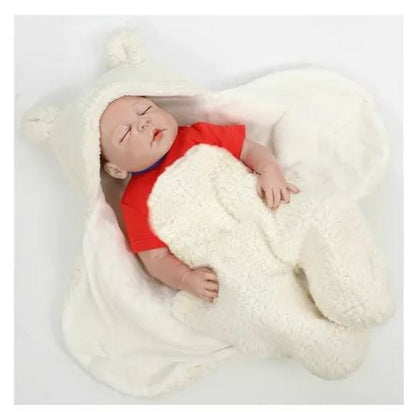 BabyBear:🐻 ¡Dulces sueños con este abrigo de amor para tu bebé!