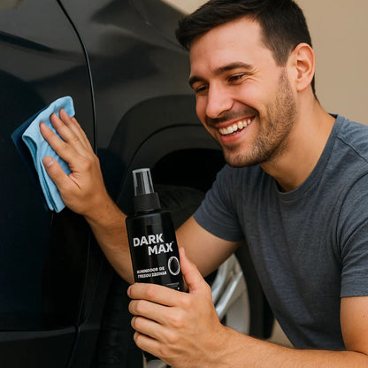 DARK MAX™: Devuelve el Negro Intenso y Brillo de Fábrica a tu Auto