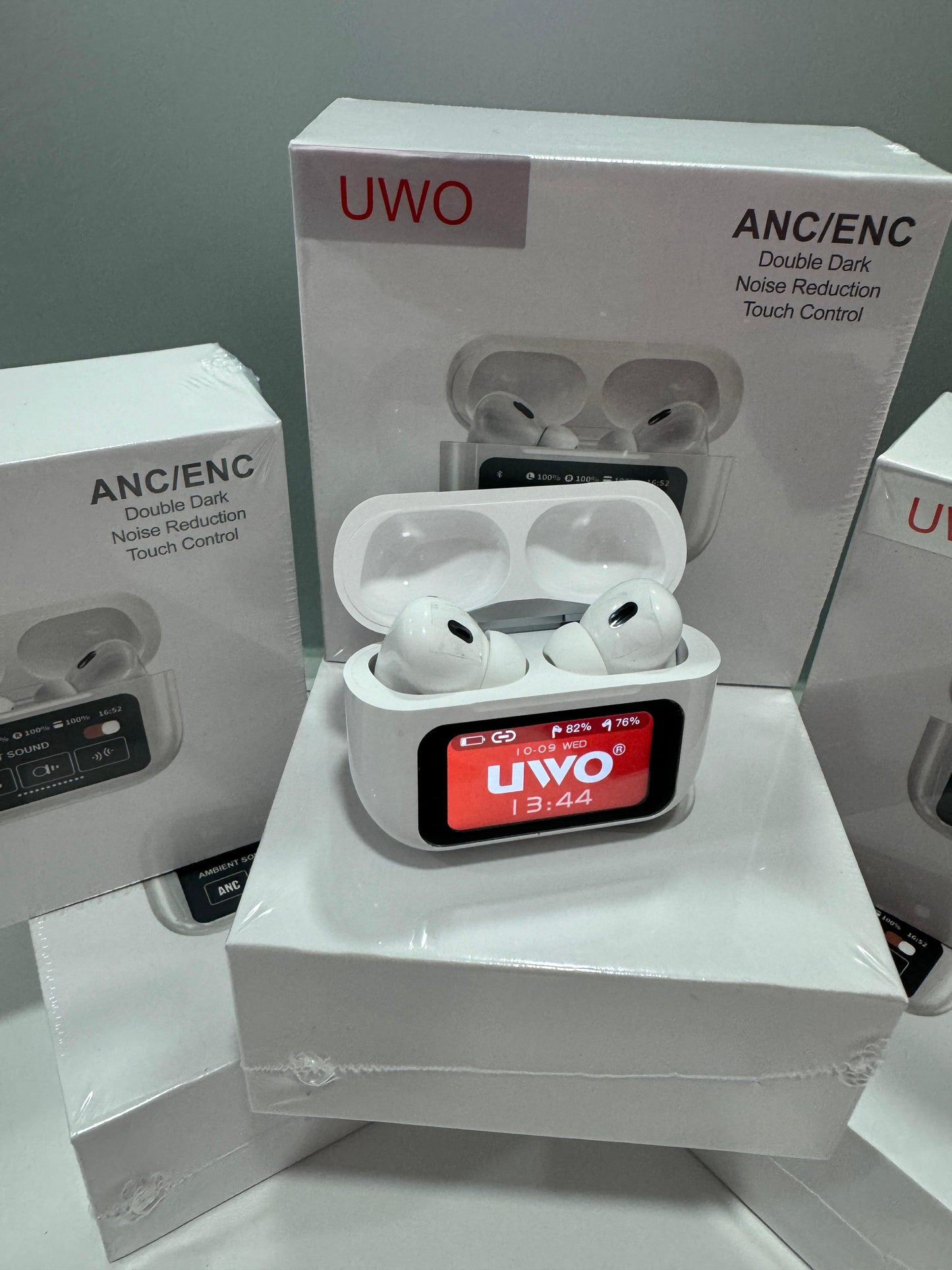 SmartPods LED™:¡Auriculares con Pantalla LED ÚNICA en su clase!