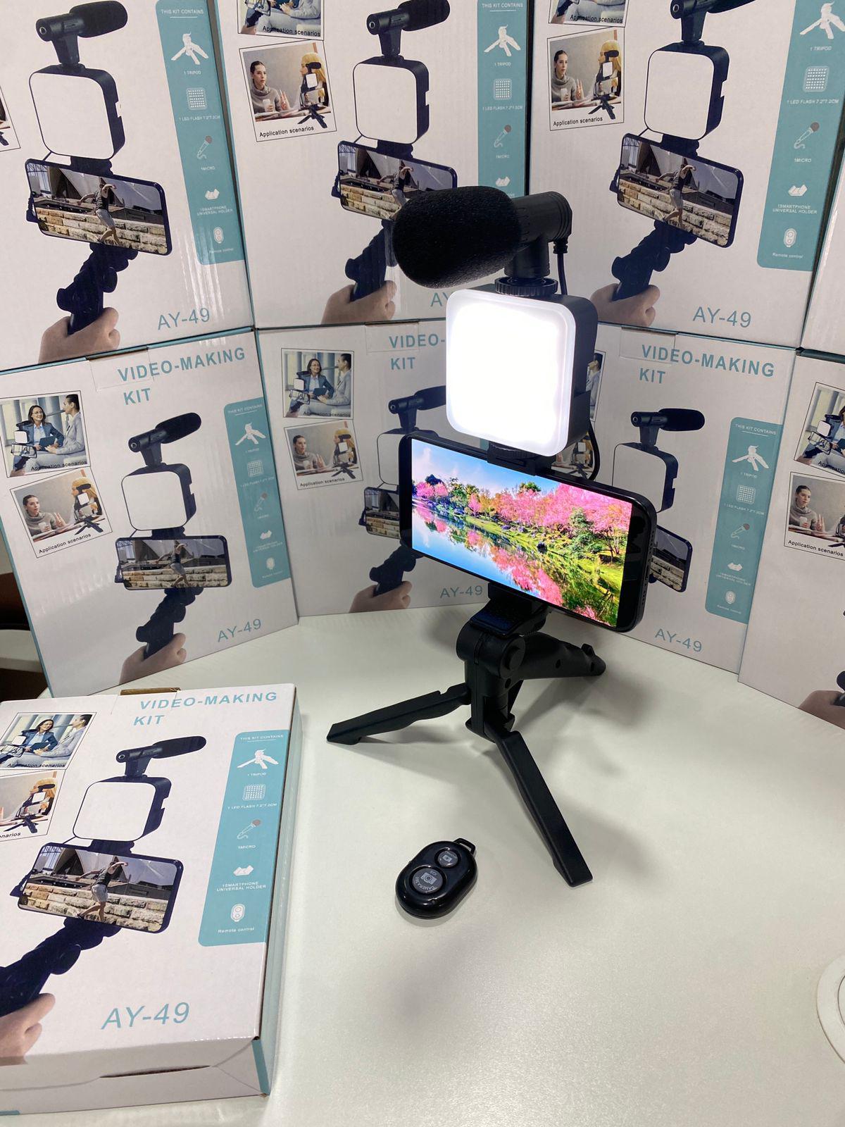 Tripod Pro Creator™:¡Convierte tu celular en un estudio de grabación portátil!