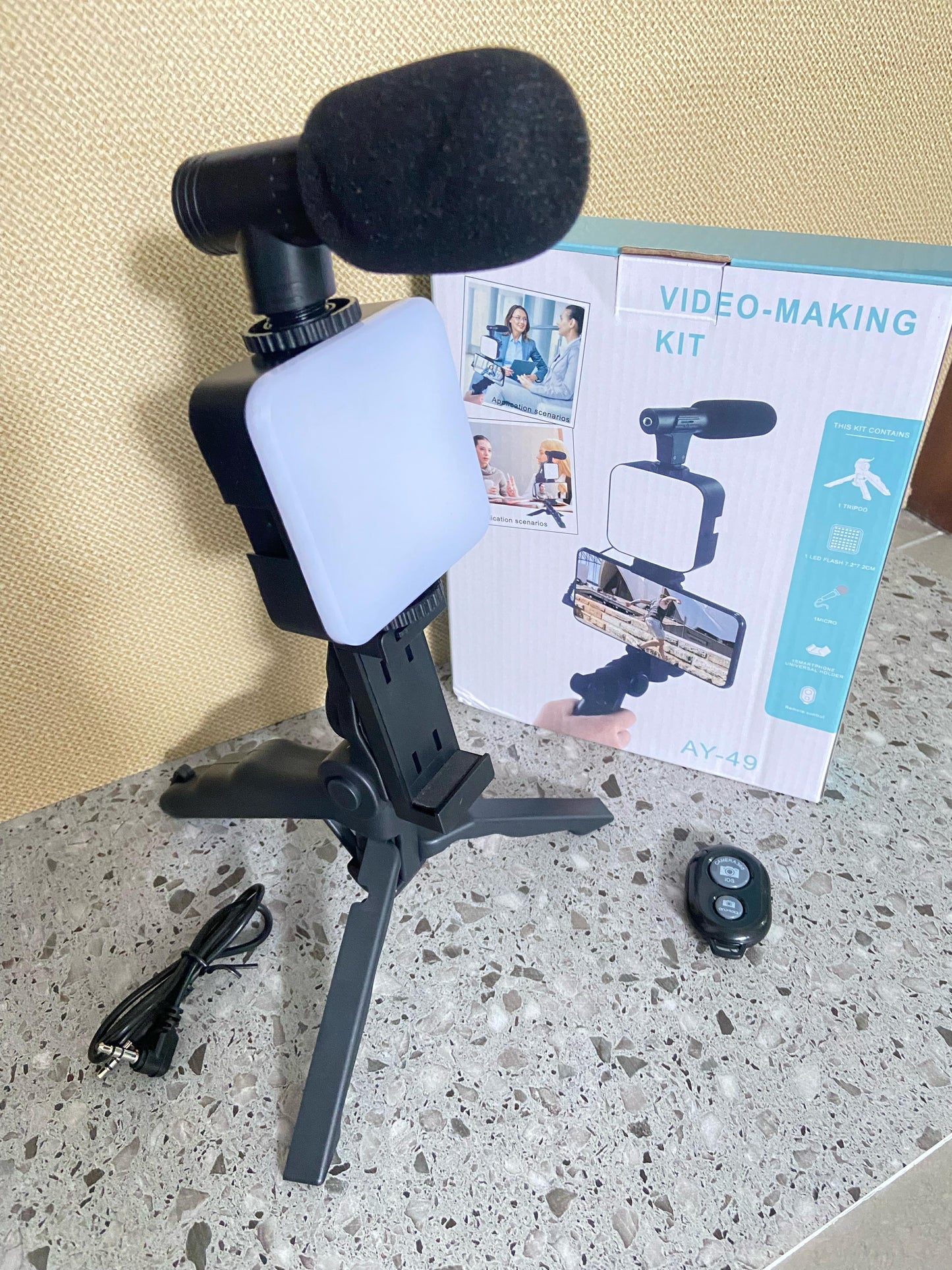 Tripod Pro Creator™:¡Convierte tu celular en un estudio de grabación portátil!